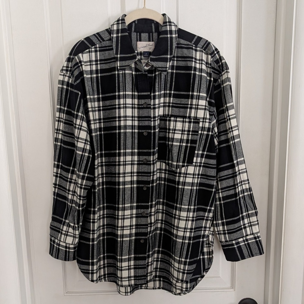 Universal Thread Womens Oversized Plaid‎ Flannel Shirt SMALL Work Outdoor Chores